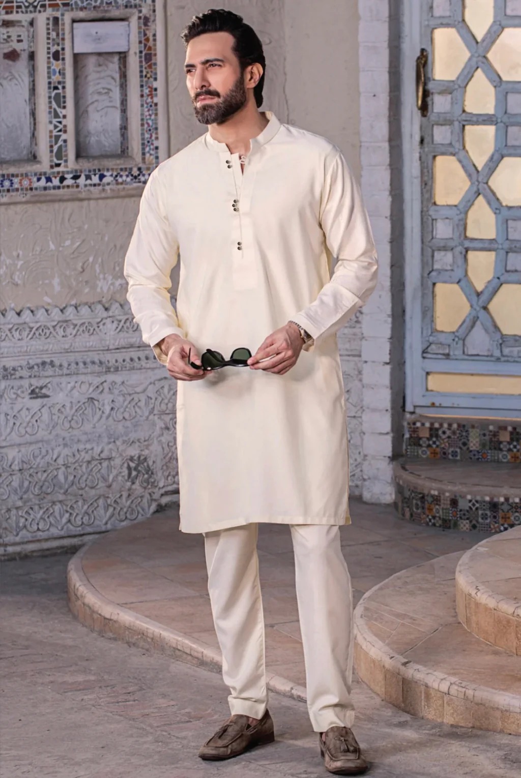 SIGNATURE LOYAL FOXI STITCHED SUIT-WHITE